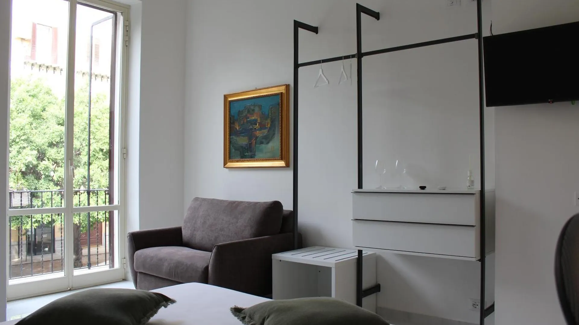Falstaff Rooms & Suites パレルモ 0*,  イタリア