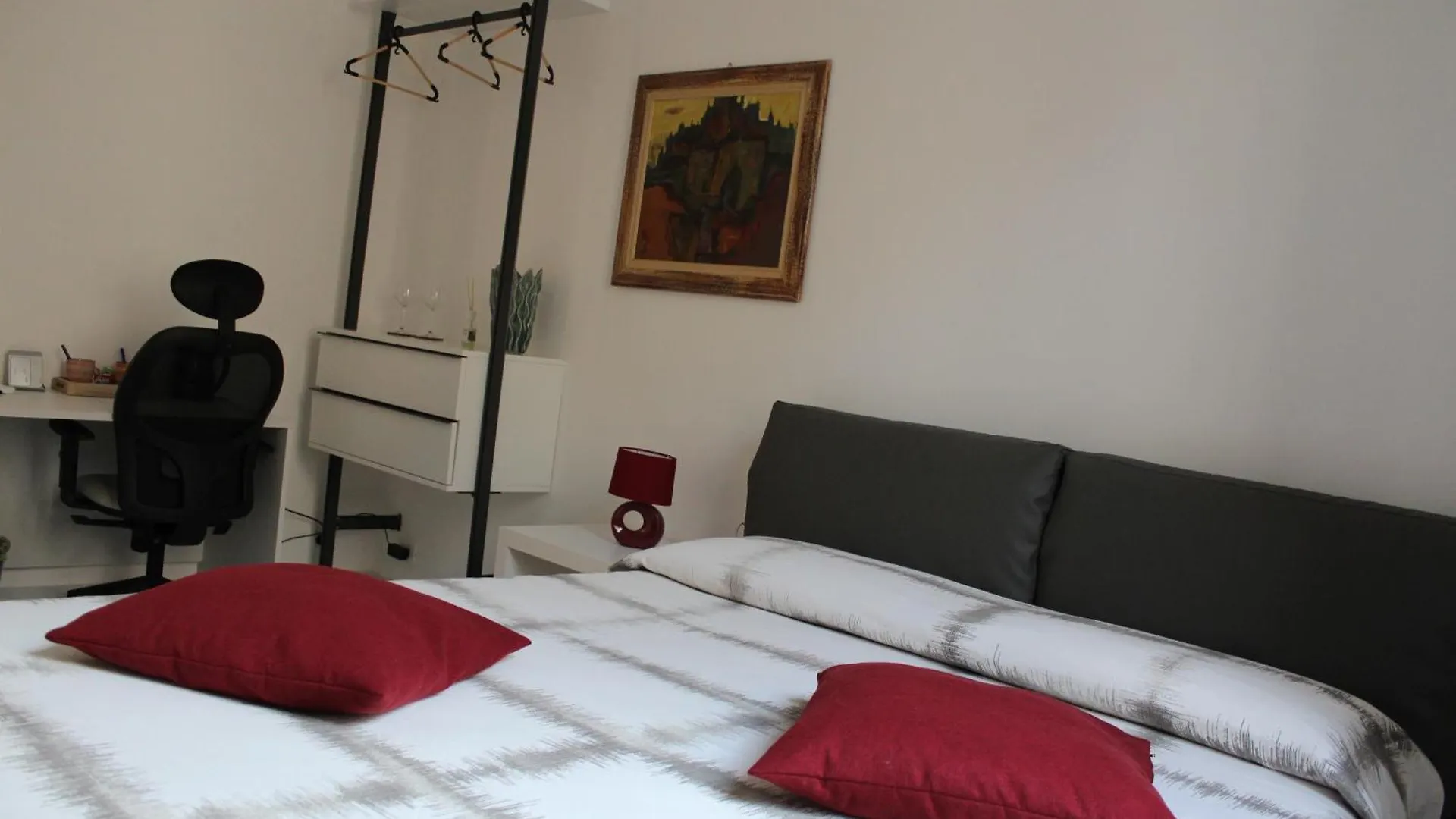 Falstaff Rooms & Suites パレルモ 0*,  イタリア